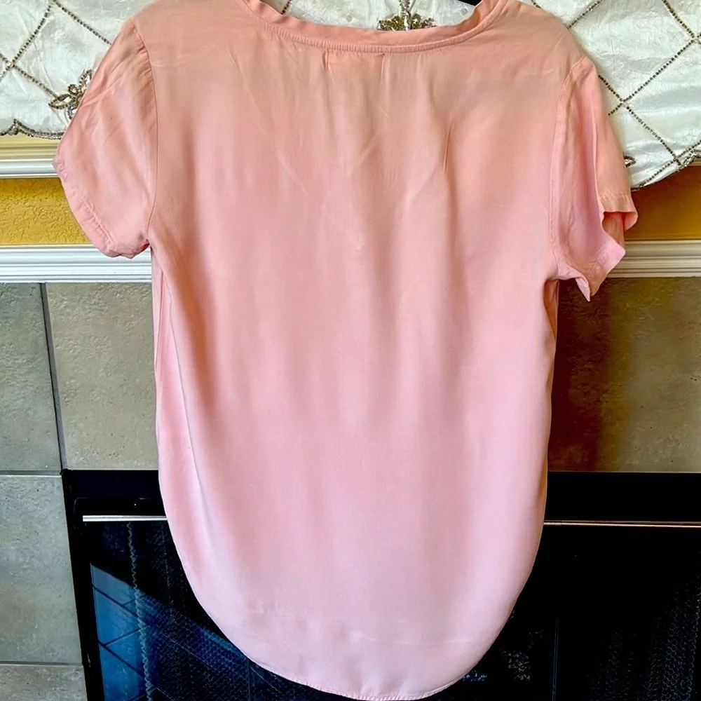 Cloth and stone t shirt. - Picture 3 of 4